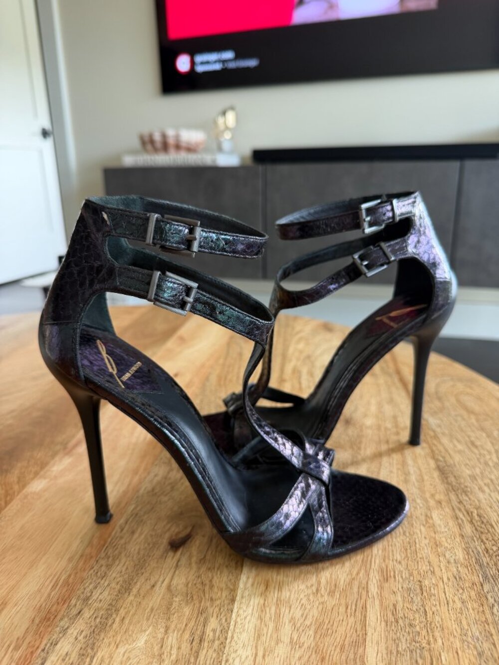 B Brian Atwood Laetitia Black Pearl Snakeskin T-Strap High Heel Sandals US 8